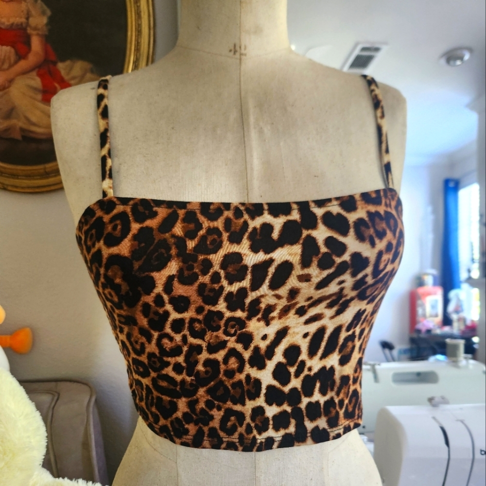 Nwt forever 21 cheetah print top